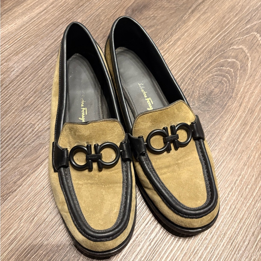 Woman Ferragamo Tan and Black Loafers
